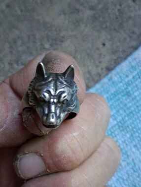 Wolf Ring